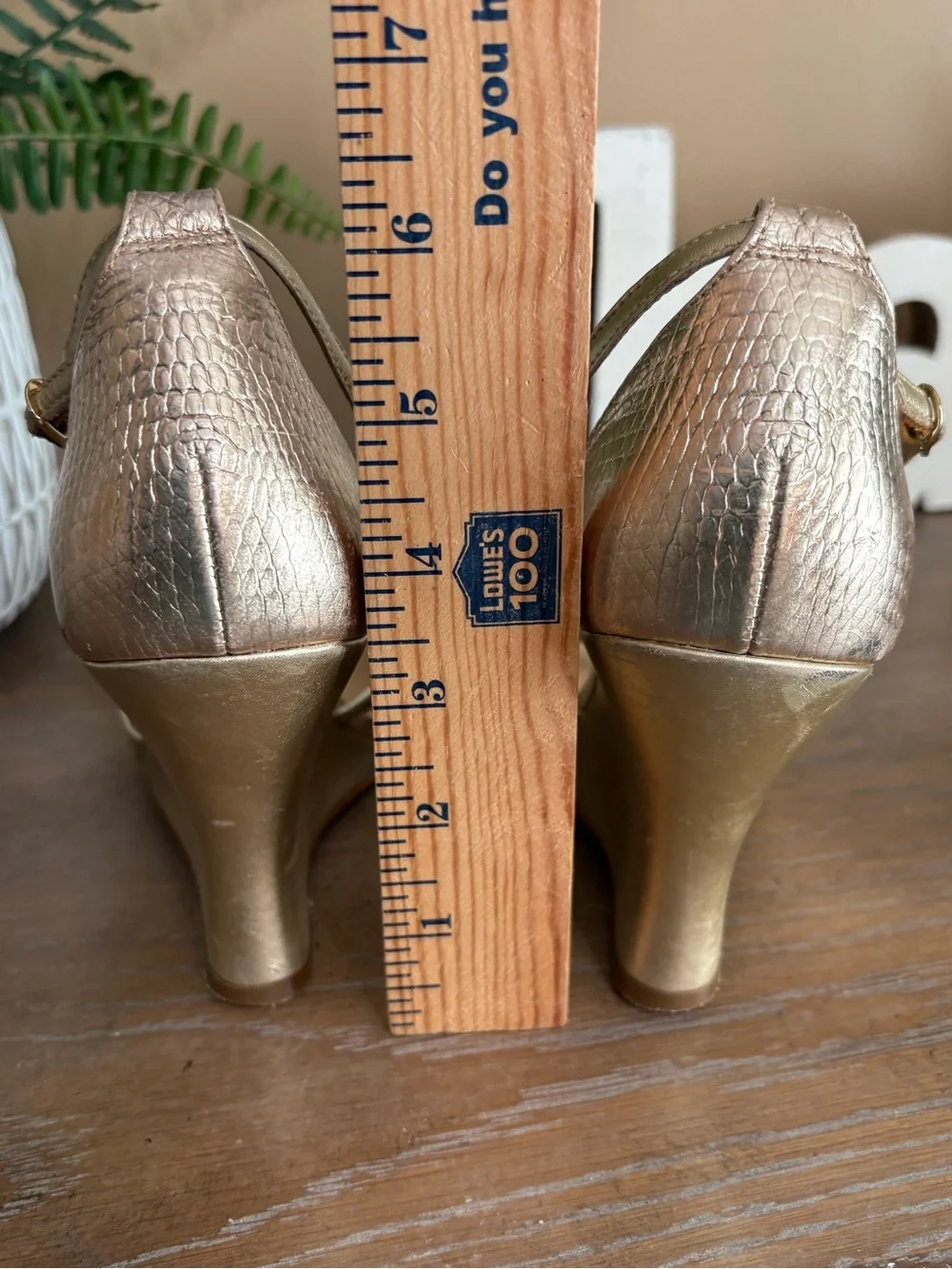 Lilly Pulitzer Janie Wedge Gold Metallic Sandals Shoes Size 6.5